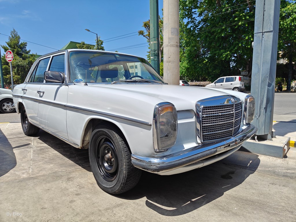 Mercedes 230