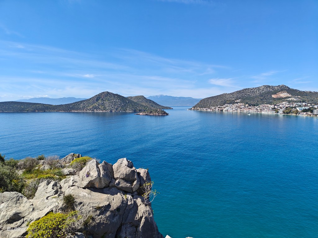 Kilátás az Asine-i várból